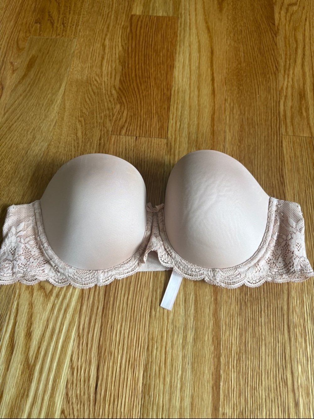 Victoria's Secret dream angels Strapless Lace-Trim Bra in Light Nude 36C